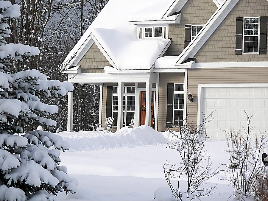 How To Winterize Your Roof Before the Snow Falls